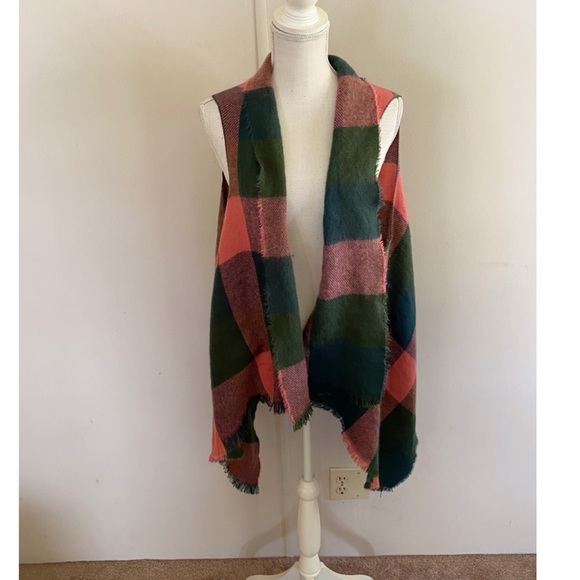 Ace Fashion Accessories - NWT Ace Fashion Green and Pink Wrap
